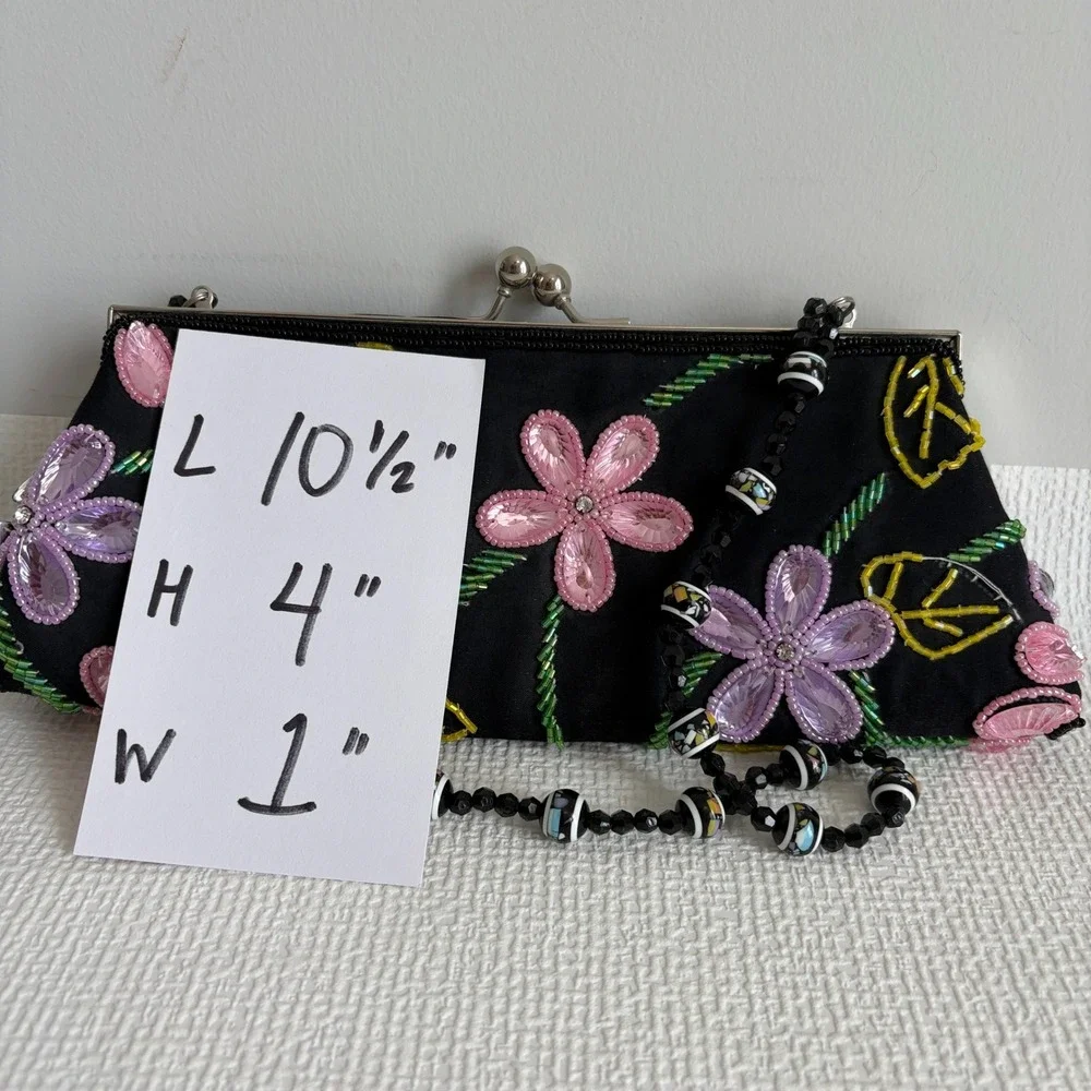 Unbranded vintage beaded